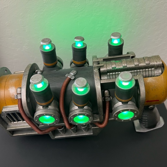 Fallout Plasma Pistol 1:1 Replica - Chronicle Collectibles Bethesda - Picture 3 of 9